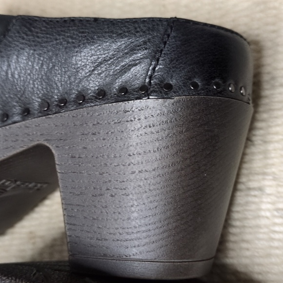 Dansko Sammy Leather Clogs - Picture 4 of 13